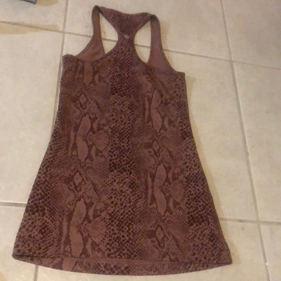 Lululemon Cool Racerback Fitted snakeprint tank - Picture 3 of 4